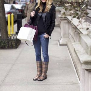 Burberry rain boots. Size 35. In original box.